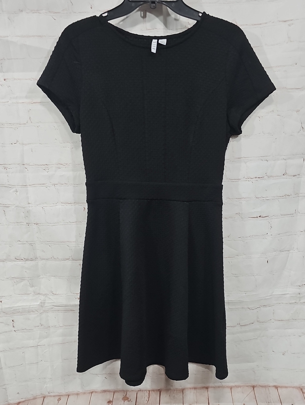 Elle Black Textured Short-Sleeve Fit-and-Flare Dress